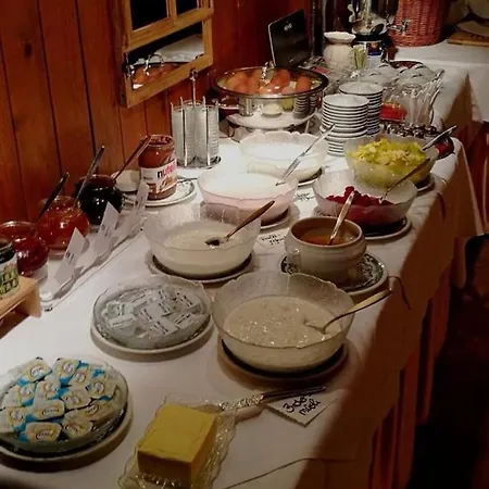 Adler Garni Hotel 3*